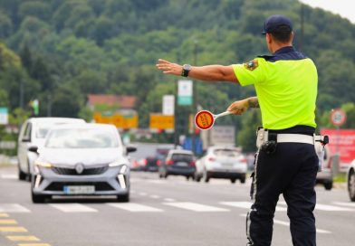 Policija do 9. avgusta poostreno nadzirala prehitre voznike