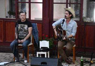 VIDEO, FOTO: Bánffy Nights: Redbreast Wilson Duo z glasbenim potovanjem ameriškega juga