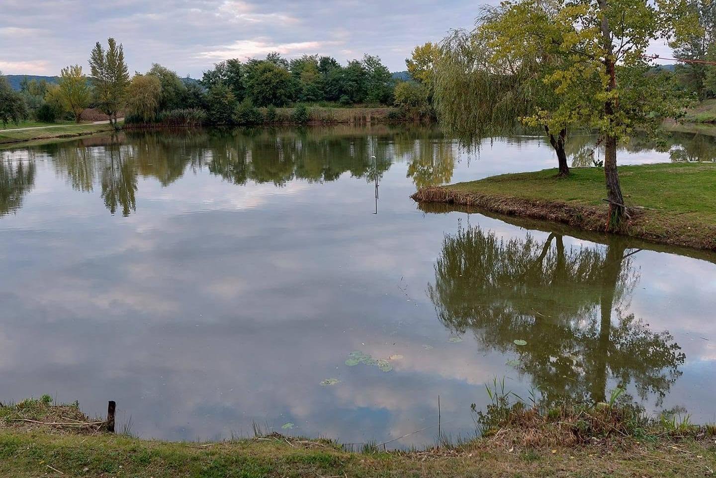 Ribolov: Po dveh gramoznicah, se (začasno) zapira še jezero “Speedway”