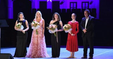FOTO: Festival Vinarium sinoči odprle tri domače umetnice