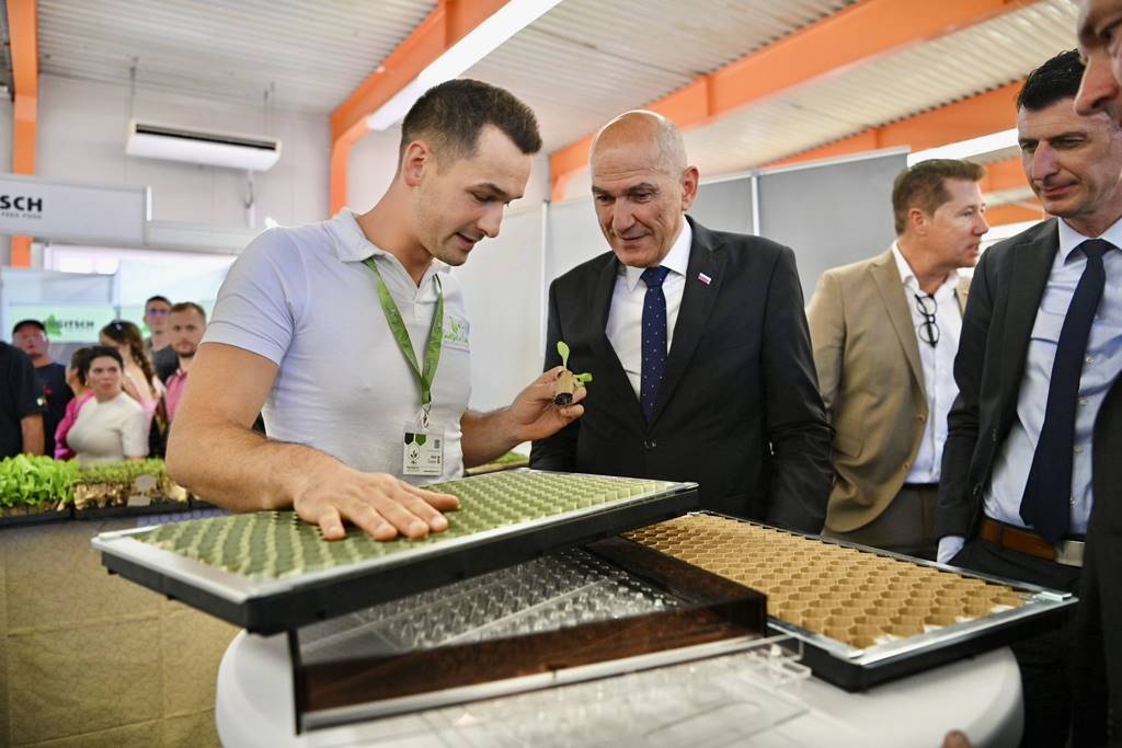 Predsednik vlade Janez Janša na sejmu AGRA Predsednik vlade Janez Janša na sejmu AGRA