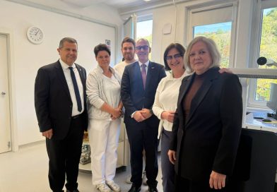 FOTO: Minister za zdravje dr. Tadej Ostrc si ogledal investicijo v Zdravstvenem domu Lendava