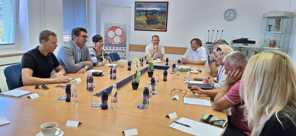 Pomurski obrtniki in podjetniki poslancem predstavili ključne izzive gospodarstva