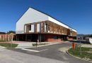 V Dobrovniku zaplet z madžarskim poimenovanjem doma starejših