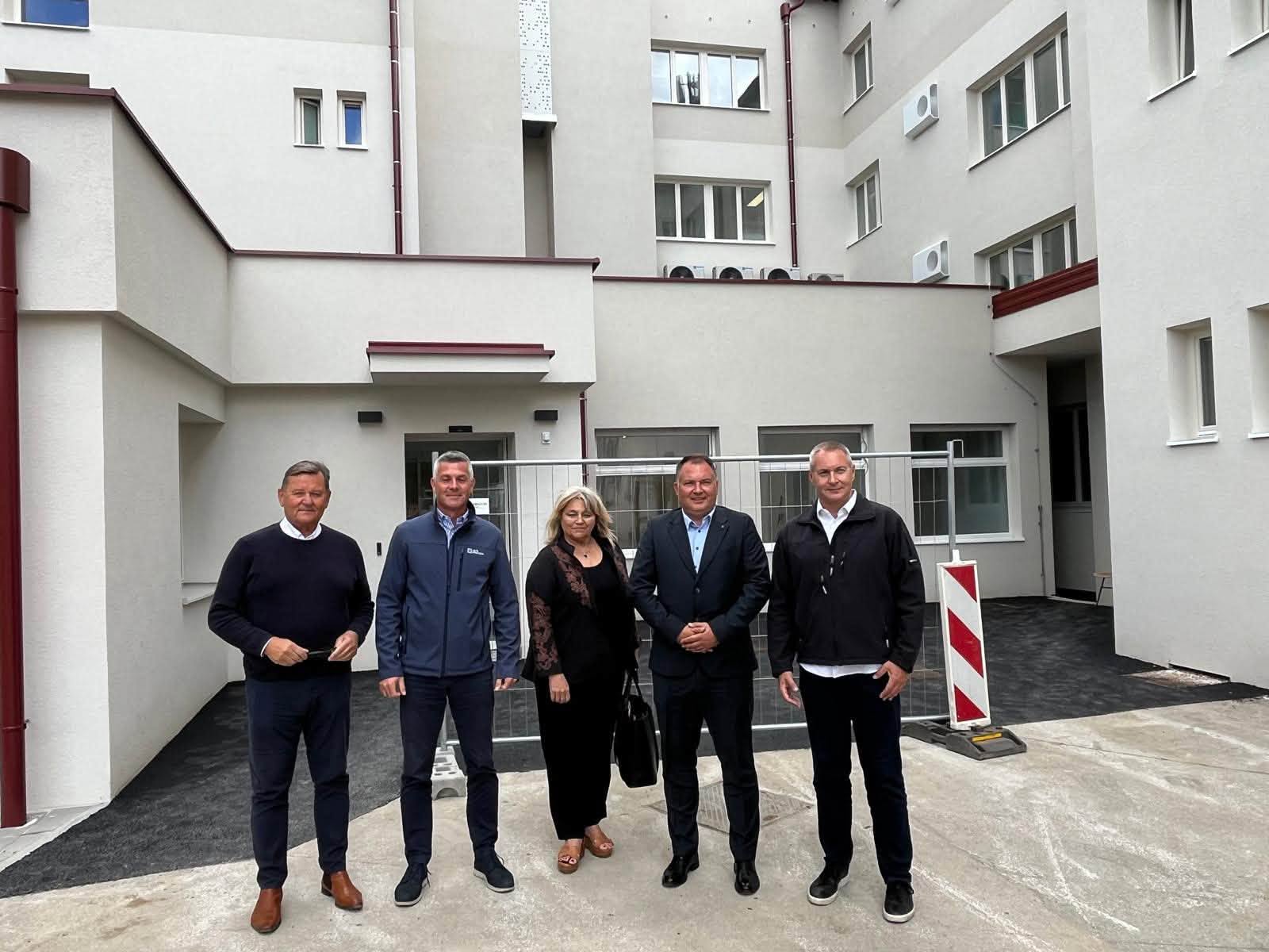 Evropski poslanec Matjaž Nemec obiskal Mursko Soboto, kjer si je ogledal projekte, podprte z evropskimi sredstvi