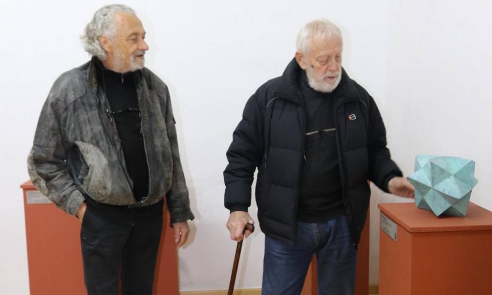FOTO: Na lendavskem gradu odprli razstavo bronastih skulptur 54. mednarodne likovne kolonije