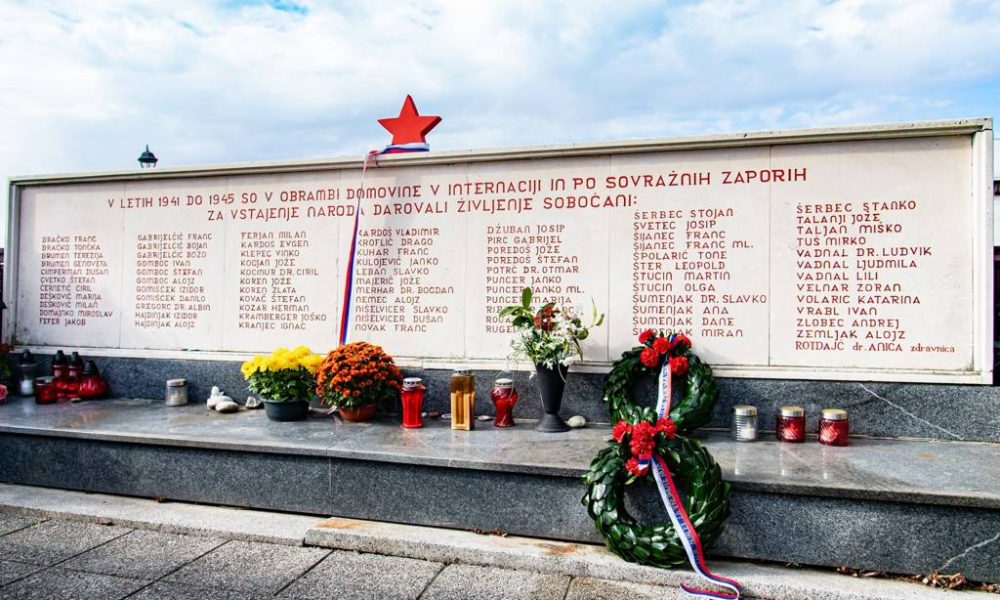 FOTO: V Murski Soboti z žalno slovesnostjo počastili spomin na padle in pokojne FOTO: V Murski Soboti z žalno slovesnostjo počastili spomin na padle in pokojne