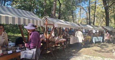 Brezmejni sejem v Parku prijateljstva povezal Žitkovce in Bödeházo Brezmejni sejem v Parku prijateljstva povezal Žitkovce in Bödeházo