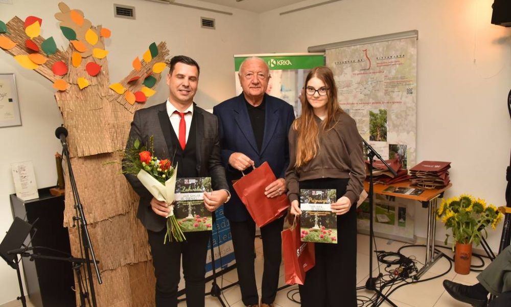 FOTO: V Petanjcih nagradili mlade literarne ustvarjalce: “Ne odgovarjajte vedno tako, kot od vas pričakujemo odrasli”