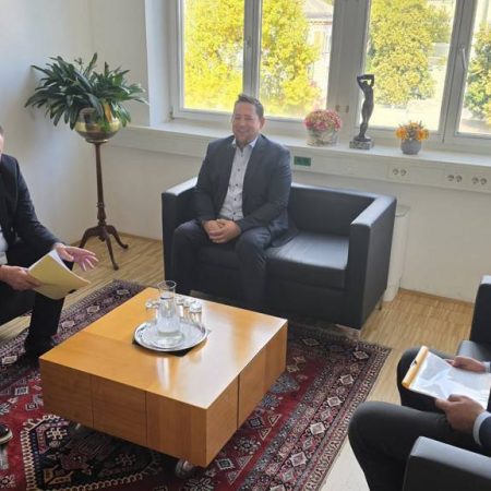 Državni sekretar Počivalšek o Mednarodnem logističnem centru v Beltincih Državni sekretar Počivalšek o Mednarodnem logističnem centru v Beltincih