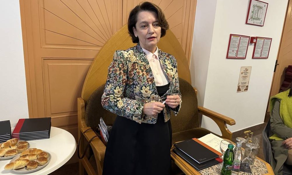 Predstavnikom medijev se je včeraj predstavila mag. Ksenija Škrilec, kandidatka za članico občinskega sveta ter Sveta MSNSOL Predstavnikom medijev se je včeraj predstavila mag. Ksenija Škrilec, kandidatka za članico občinskega sveta ter Sveta MSNSOL