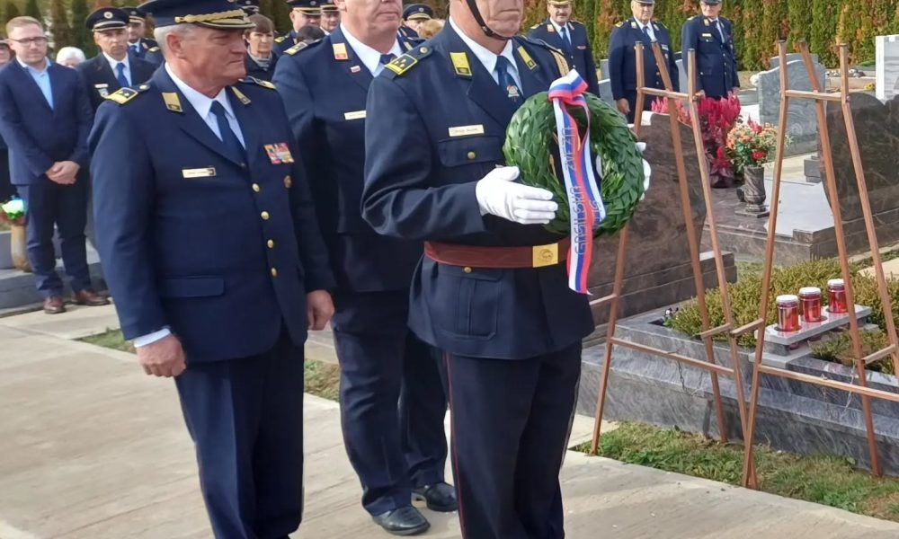 Na Hodošu obeležili deseto obletnico smrti Ernesta Eöryja Na Hodošu obeležili deseto obletnico smrti Ernesta Eöryja