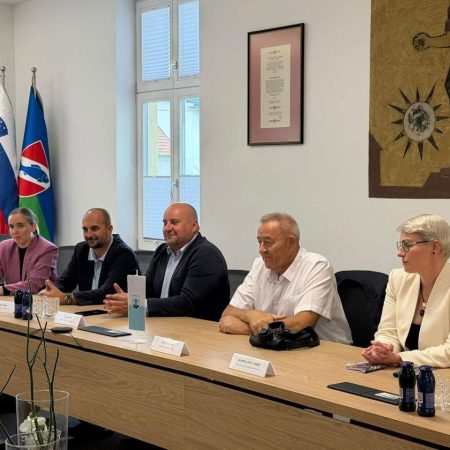 Moravske Toplice in Ribnica na poti k pobratenju in dolgoročnemu sodelovanju Moravske Toplice in Ribnica na poti k pobratenju in dolgoročnemu sodelovanju