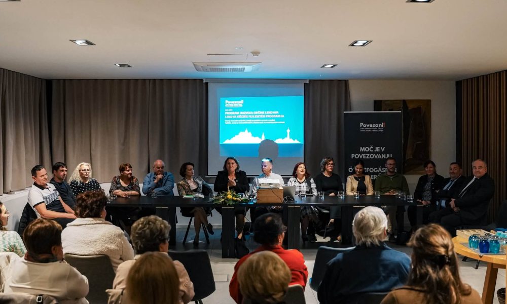 FOTO: Helena Antolin Tibaut predstavila kandidaturo za županjo Lendave: “Občina mora biti odprta, projekti javni” FOTO: Helena Antolin Tibaut predstavila kandidaturo za županjo Lendave: “Občina mora biti odprta, projekti javni”